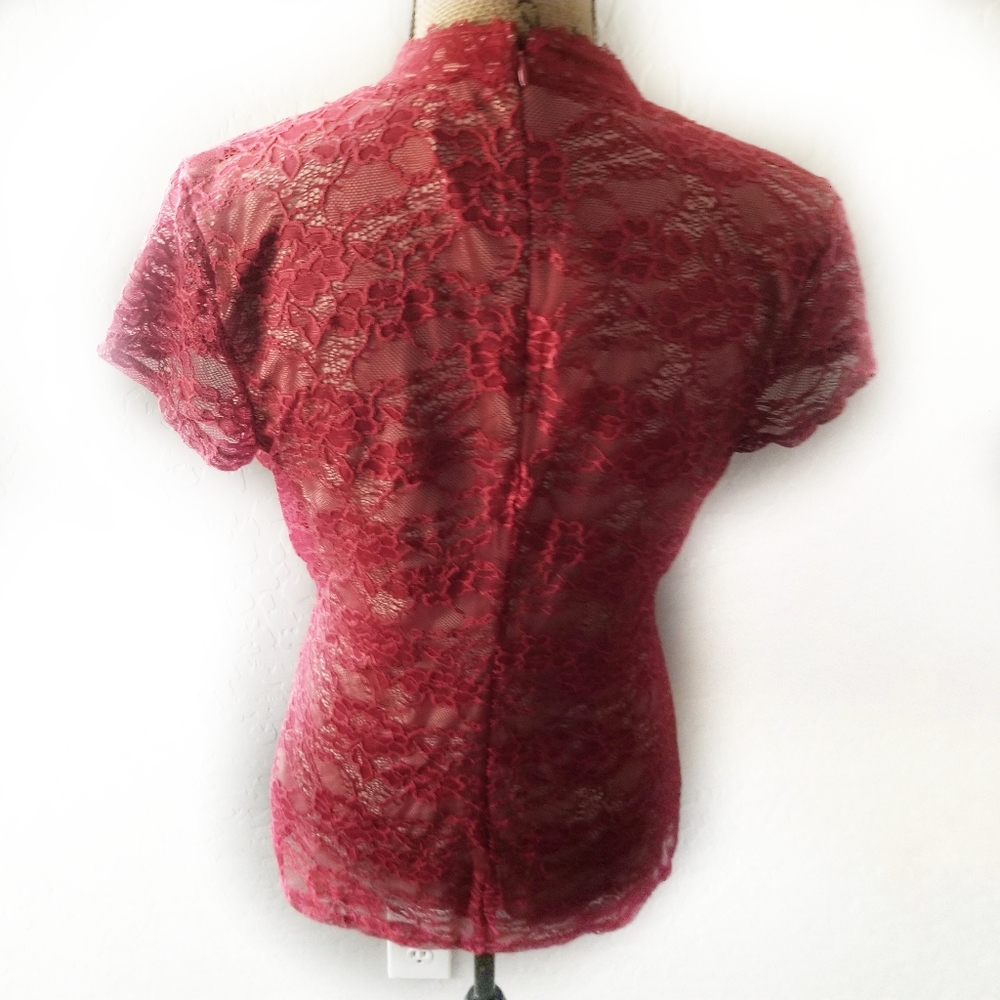 Express Lace Top - Picture 2 of 4